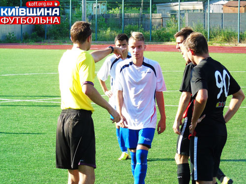 «Джуніорс» простує далі