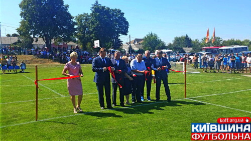 Денихівка отримала новий стадіон