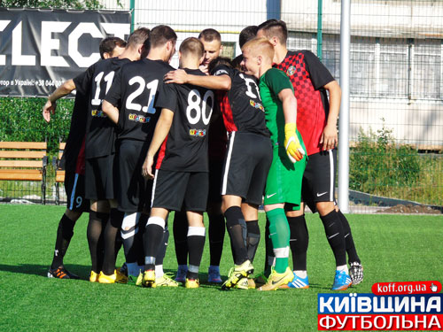 «Джуніорс» почав з перемоги